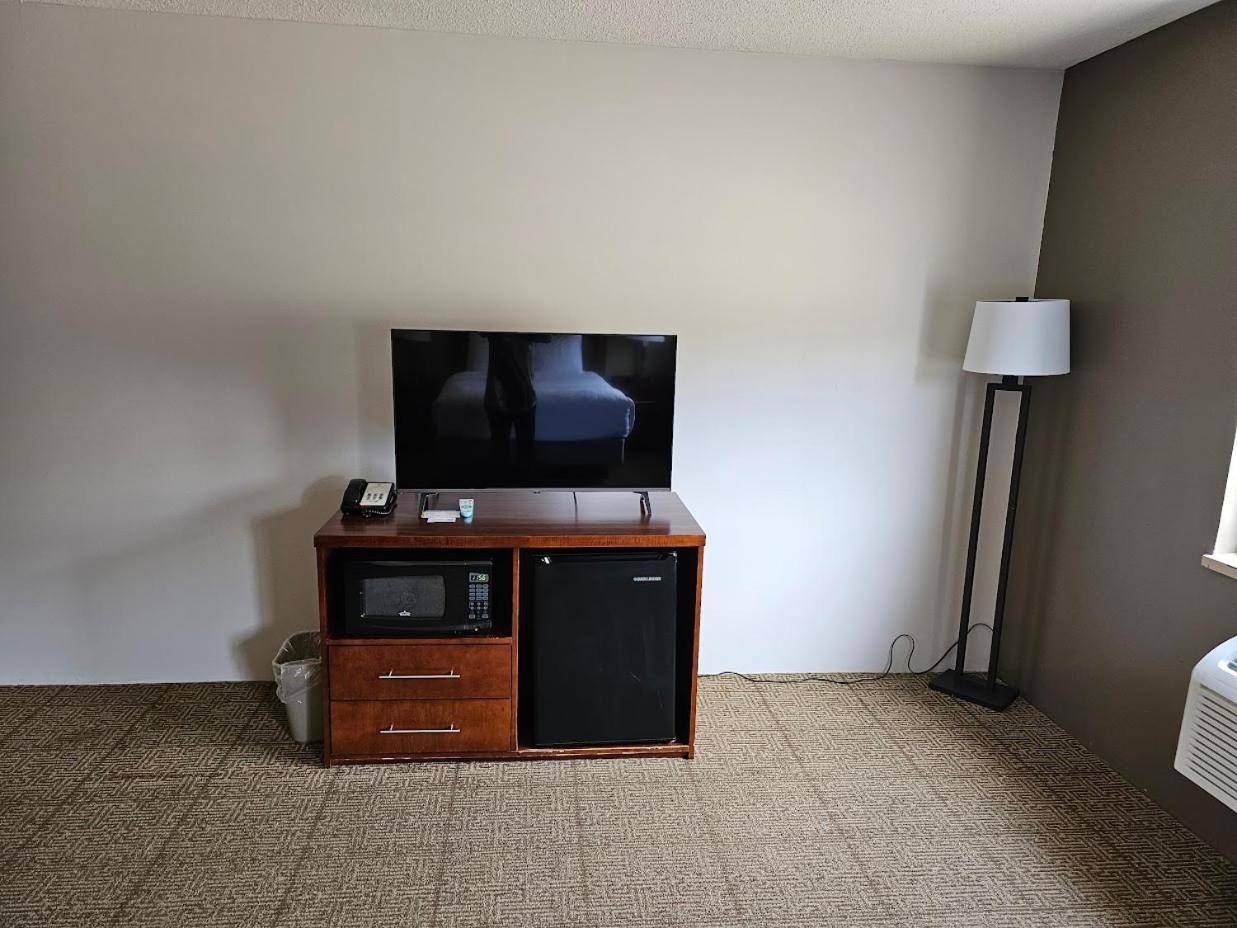 Comfort Inn Rhinelander Ngoại thất bức ảnh
